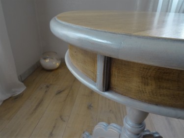 设计 标题为“Table ronde chêne m…” 由Lin-Et-Patine, 原创艺术品, 家具