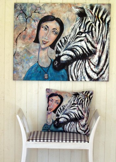 Art textile intitulée "Pillow with zebra.j…" par Carina Linné, Œuvre d'art originale