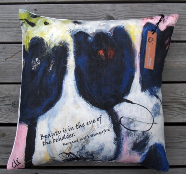 Art textile intitulée "Pillow no 4_Tulips" par Carina Linné, Œuvre d'art originale, Autre