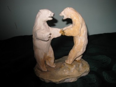 Скульптура под названием "белые медведи (поля…" - Lion82, Подлинное произведение искусства, Керамика