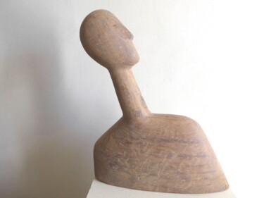 Skulptur mit dem Titel "Bewilderment" von Liquette-Gorbach, Original-Kunstwerk, Holz