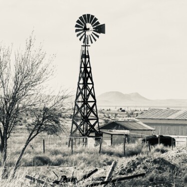 Fotografie mit dem Titel "Windmill" von Lisa Trevino, Original-Kunstwerk, Digitale Fotografie