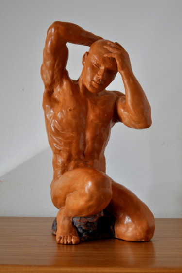 Скульптура под названием "Мужская фигура" - Liza Atzori, Подлинное произведение искусства, Глина