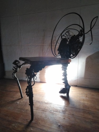 Escultura intitulada "Chair" por Ljuba, Obras de arte originais, Metais
