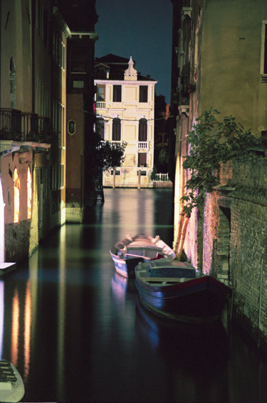 Photography titled "Venice at night - G…" by Loeber-Bottero, Original Artwork