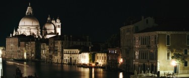 Photographie intitulée "Venice at night – L…" par Loeber-Bottero, Œuvre d'art originale