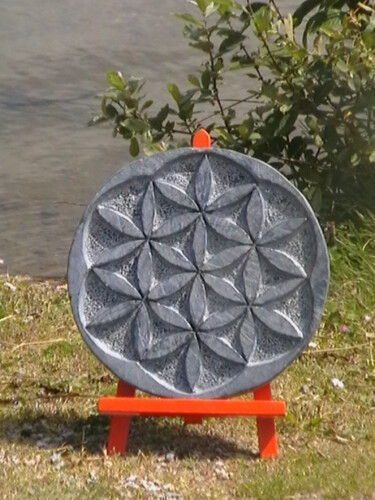 Sculpture intitulée "la ronde des fleurs" par Loic Carmes, Œuvre d'art originale