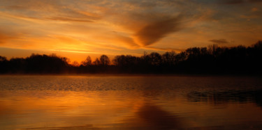 Photographie intitulée "sunrise" par Loic Giraud, Œuvre d'art originale