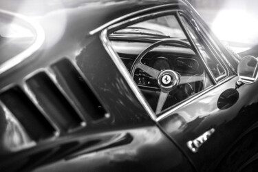 Фотография под названием "1965 Ferrari 275 GTB" - Loïc Kernen, Подлинное произведение искусства, Цифровая фотография Установ…
