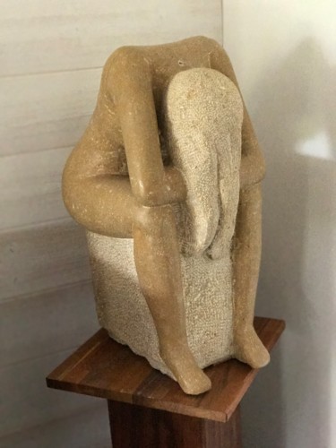 Sculpture intitulée "En pleurs" par Loic Tabariés, Œuvre d'art originale, Pierre