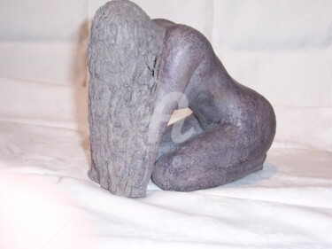 Sculpture titled "CHRISTINE" by Lola Zaro, Original Artwork, Clay