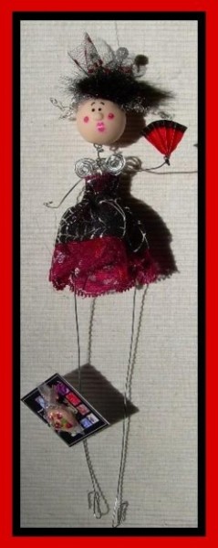 Sculpture intitulée "Poupée Dolly" par L O L I L Y N, Œuvre d'art originale