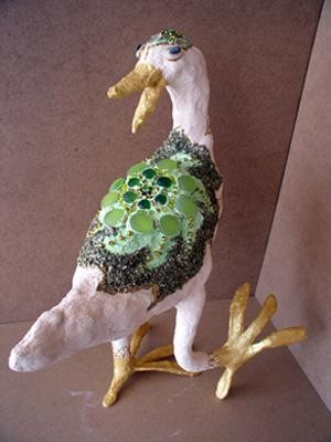 Sculpture titled "la poulette verte" by Bernadette Lopicki, Original Artwork