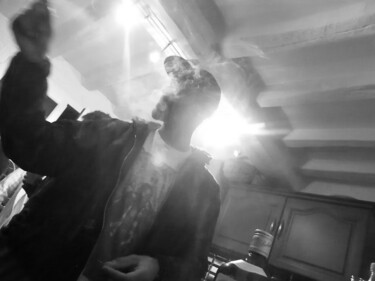 「Smoke Area」というタイトルの写真撮影 Lord Fazによって, オリジナルのアートワーク, 操作されていない写真