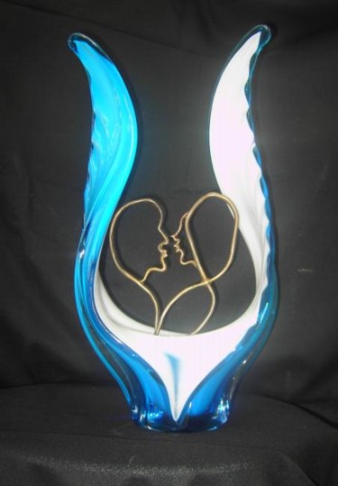 Sculpture titled "Secret Love" by Lorenadia Vidoni, Original Artwork, Metals