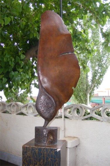 Sculpture titled "Semilla" by Jaime Lorenz Baeta, Original Artwork