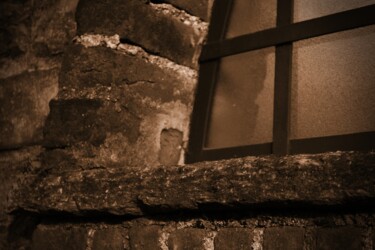 Fotografie mit dem Titel "vecchia finestra" von Lorenzo Corti, Original-Kunstwerk, Digitale Fotografie