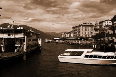 Photographie intitulée "porto di Bellagio" par Lorenzo Corti, Œuvre d'art originale, Photographie numérique