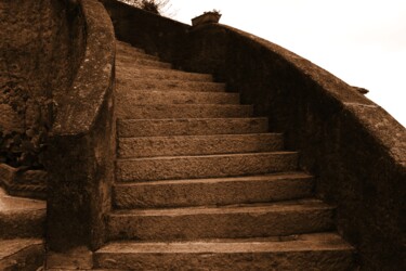 Fotografia intitolato "scalinata di pietra" da Lorenzo Corti, Opera d'arte originale, Fotografia digitale