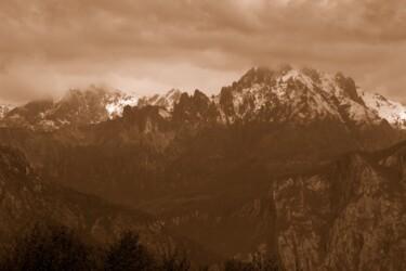 Фотография под названием "montagne" - Lorenzo Corti, Подлинное произведение искусства, Цифровая фотография