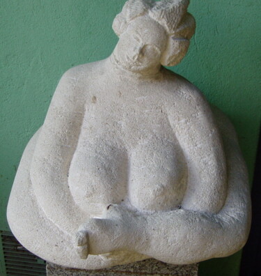 Escultura titulada "Sérénité" por Lorette Perret, Obra de arte original, Piedra