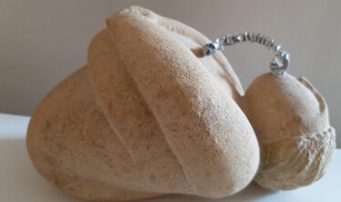 Sculpture titled "Crise" by Lorette Perret, Original Artwork, Stone