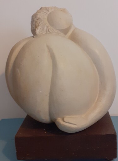 Sculpture titled "Ronde au repos" by Lorette Perret, Original Artwork, Stone