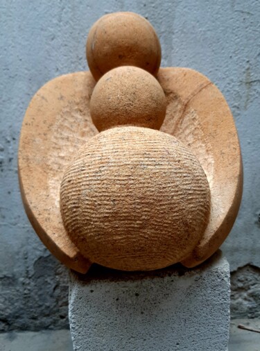 Sculpture titled "Dans les bras de ma…" by Lorette Perret, Original Artwork, Stone