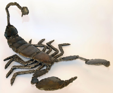 Escultura titulada "Scorpion" por Robert Marcel Becker, Obra de arte original, Metales
