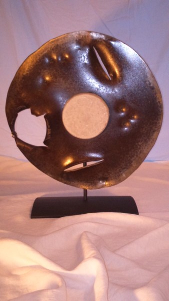 Sculpture titled "Planète martyre" by Lost, Original Artwork, Metals