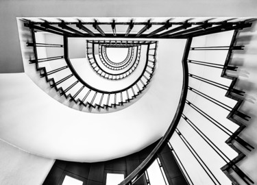 Fotografia intitulada "stairway.jpg" por Louis Agius, Obras de arte originais