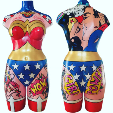 "Wonder Woman" başlıklı Heykel Luana Muntoni (MunLu) tarafından, Orijinal sanat, Akrilik