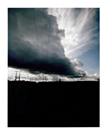 Photographie intitulée "norway -E6 - clouds…" par Luca Baldassari, Œuvre d'art originale