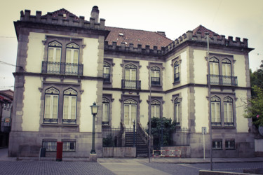 Fotografie mit dem Titel "Old House" von Luciana Dias, Original-Kunstwerk, Digitale Fotografie