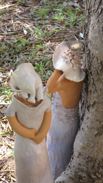 Scultura intitolato "Il desiderio" da Luciana Perego, Opera d'arte originale, Ceramica