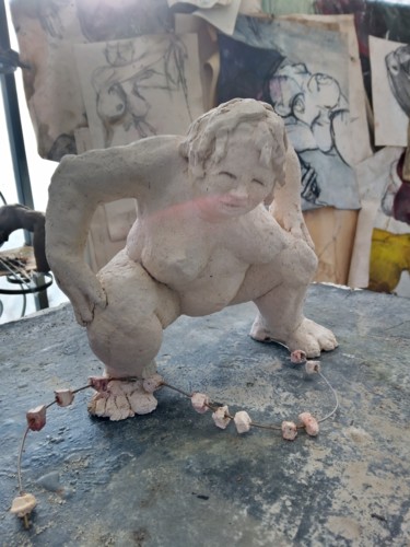 Sculpture titled "P'tites rigolotes C…" by Lucie Burdy, Original Artwork, Clay
