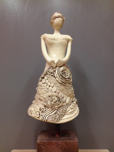 Sculpture titled "Laura" by Lucyle, Original Artwork, Ceramics