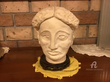 Scultura intitolato "Testa di Donna grec…" da L.C., Opera d'arte originale