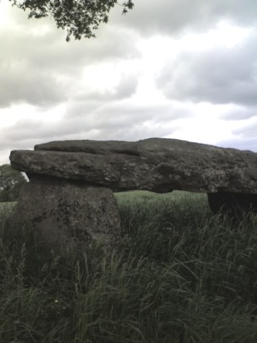 Photographie intitulée "Dolmen" par Luc Vincenti, Œuvre d'art originale