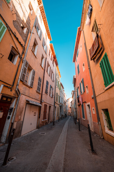 Photography titled "Rue de La Ciotat" by Lugdivine Borello, Original Artwork, Digital Photography