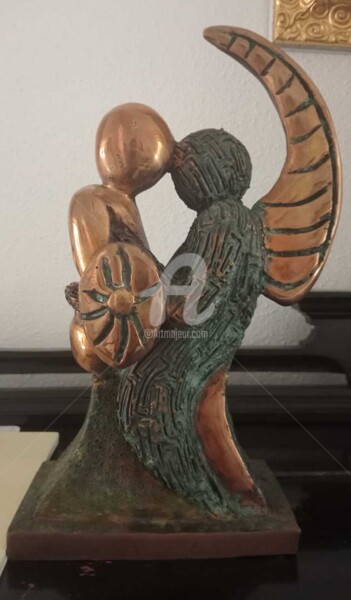 Sculpture titled "L'angelo e il Guerr…" by Luigi Basile, Original Artwork, Bronze