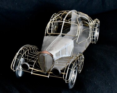 Escultura intitulada "Bugatti Type 57" por Luigi Lupini, Obras de arte originais, Metais