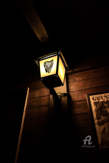 Φωτογραφία με τίτλο "Night Lamp" από Luigi Veggetti, Αυθεντικά έργα τέχνης, Ψηφιακή φωτογραφία