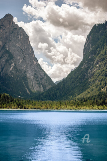 Photography titled "Lake in the Mountai…" by Luigi Veggetti, Original Artwork, Digital Photography