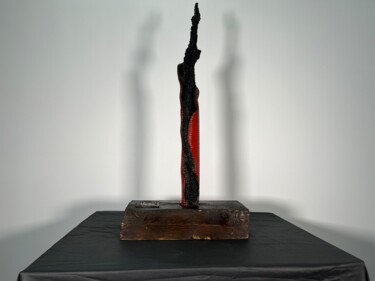 Sculpture titled "Después del incendio" by Luis Manuel Ruiz, Original Artwork, Plastic