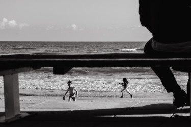Fotografia intitolato "Beach Games" da Andrey Lukovnikov, Opera d'arte originale, Fotografia digitale