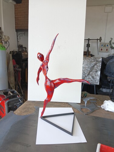 Skulptur mit dem Titel "Devil's claw" von Lurè Perlotto, Original-Kunstwerk, Metalle