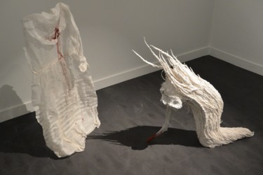 Инсталляция под названием "Ton sang retournera…" - Lydie Clergerie, Подлинное произведение искусства