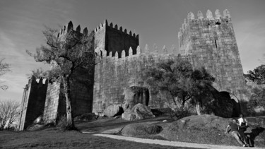 Photographie intitulée "O castelo" par Marco António, Œuvre d'art originale