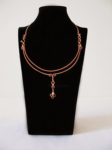Design intitolato "Flora - copper neck…" da Lyubomir Naydenov, Opera d'arte originale